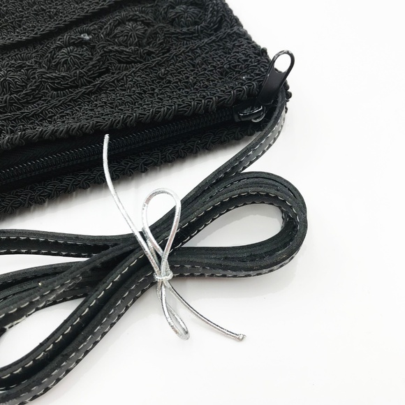 💙 5 for $25 💙 Cute Black Lace Crossbody - Picture 3 of 7